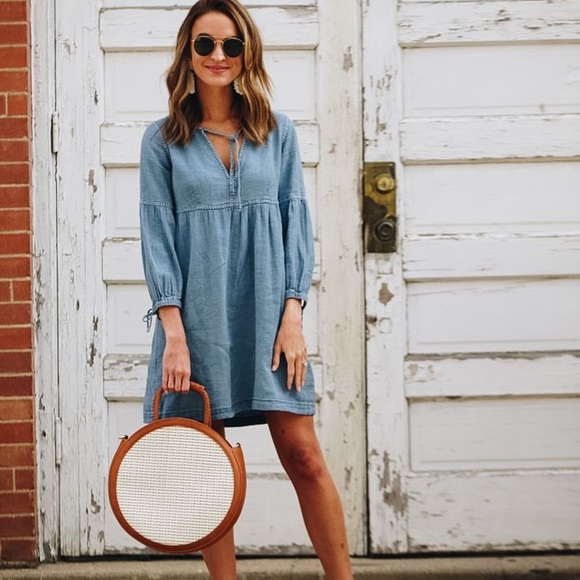 Madewell Dresses & Skirts - Madewell Indigo Peasant Blue Denim Chambray